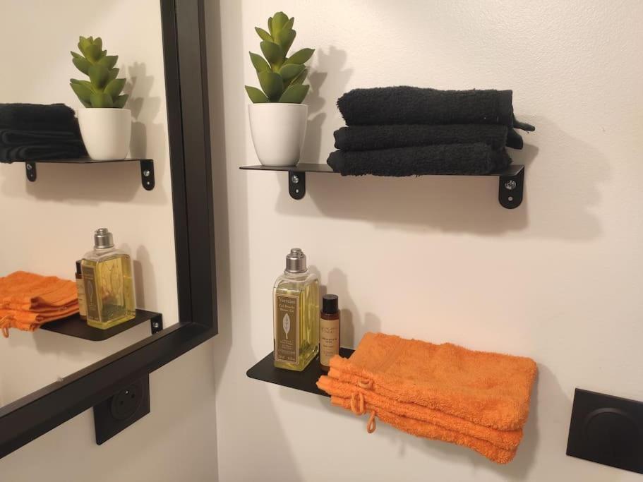 Apartamento Appt D'Artiste - 3 Ch - Parking Ruan Exterior foto